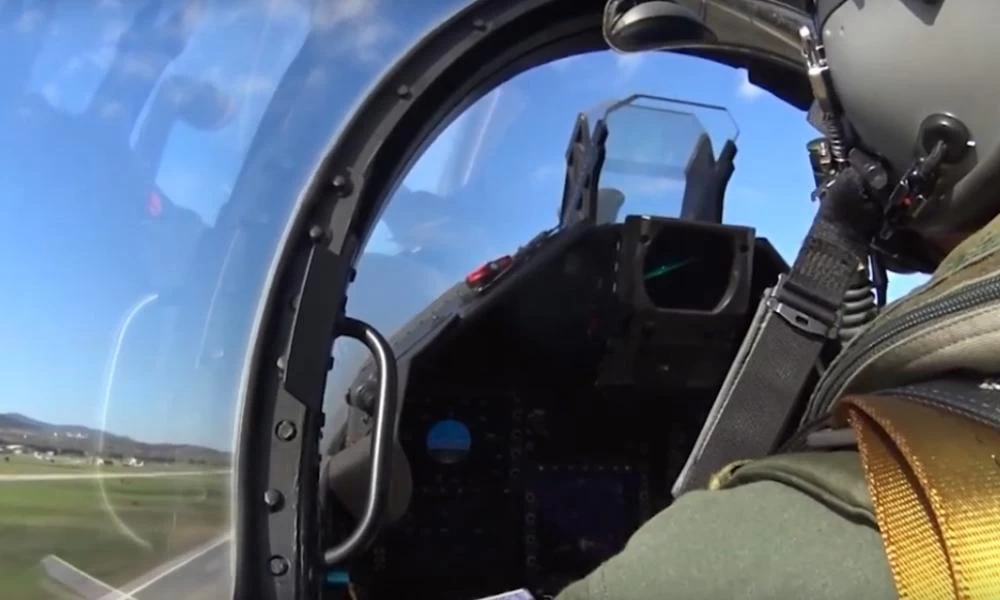 Μέσα στο cockpit του μαχητικού -Το βίντεο της Πολεμικής Αεροπορίας